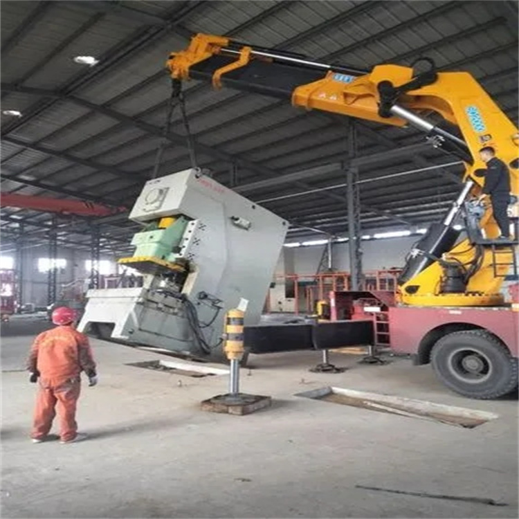 文昌80吨折臂吊车出租附近电话