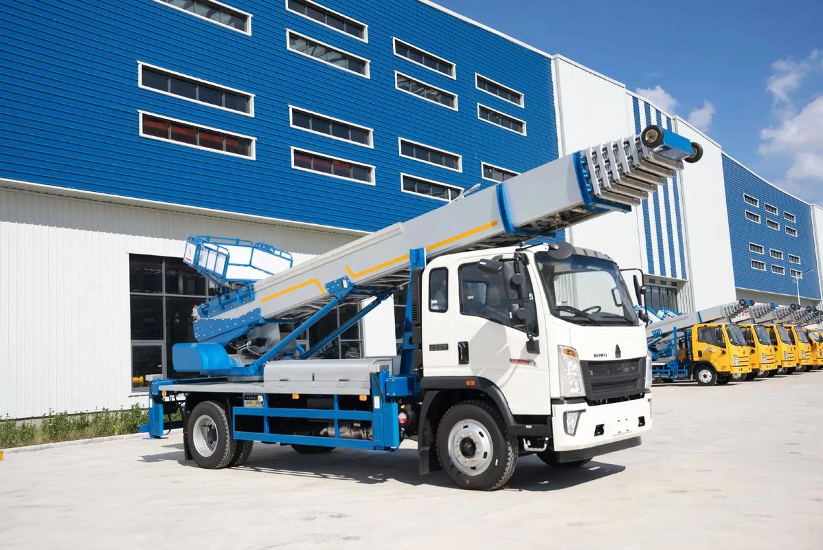 文昌出租云梯车高空作业车 建筑垃圾搬运