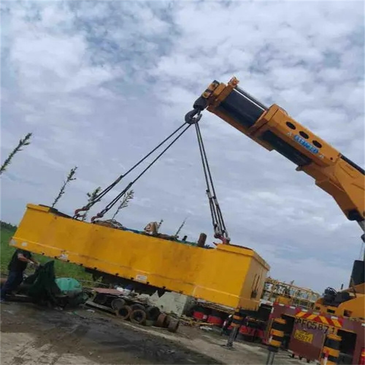 文昌随车吊吊集装箱怎么吊